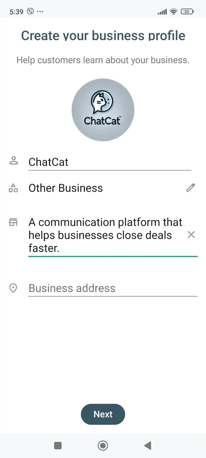 Configuração do perfil empresarial no WhatsApp Business.